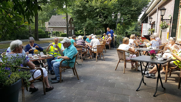 photo de Café-Restaurant Den Heuvel/nieuwe eigenaar à Vught