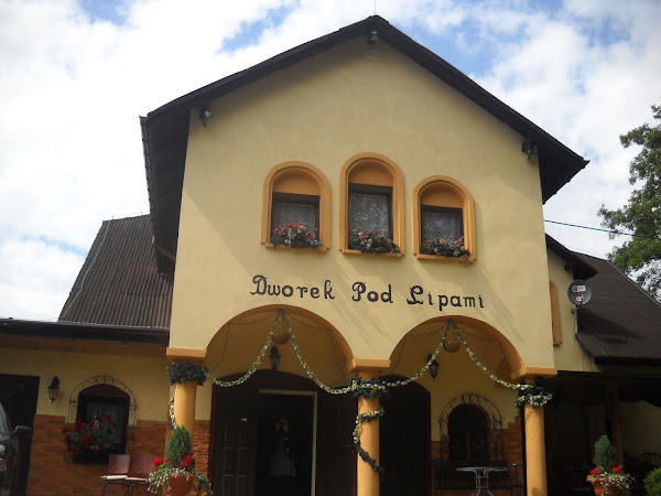 photo de Dworek Pod Lipami Dom Przyjęć à Jastrzębie-Zdrój
