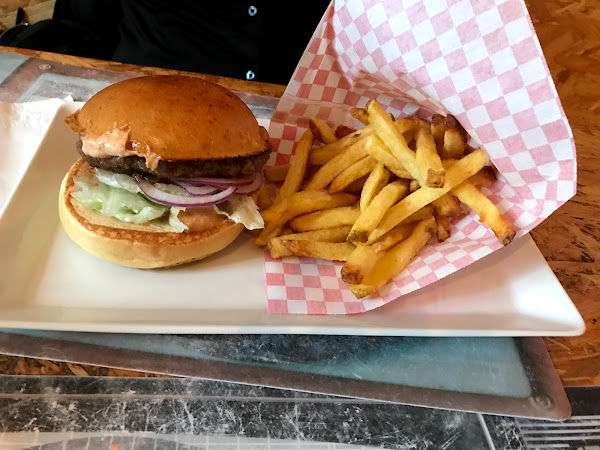 photo de Friends & Fries à Courbevoie