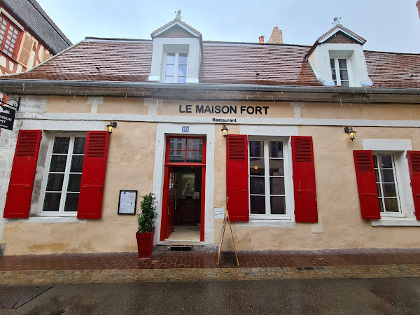 photo de Le Maison Fort à Auxerre