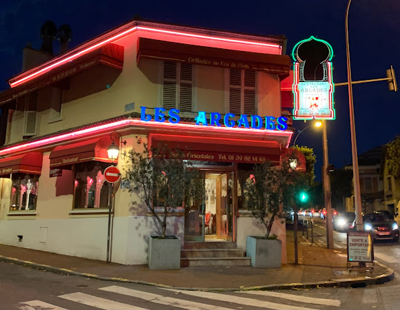 photo de Les Arcades. à Chatou