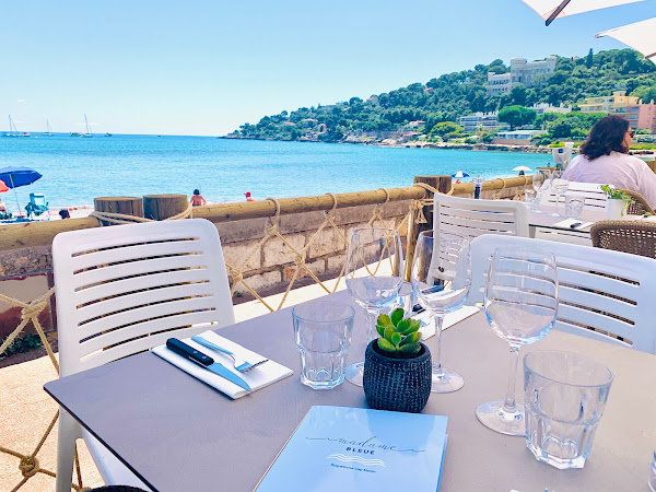 photo de Madame BLEUE à Roquebrune-Cap-Martin