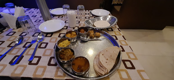 photo de Marigold Restaurant & Banquet à Gandhinagar