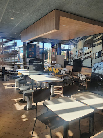 photo de McDonald's à Saint-Junien