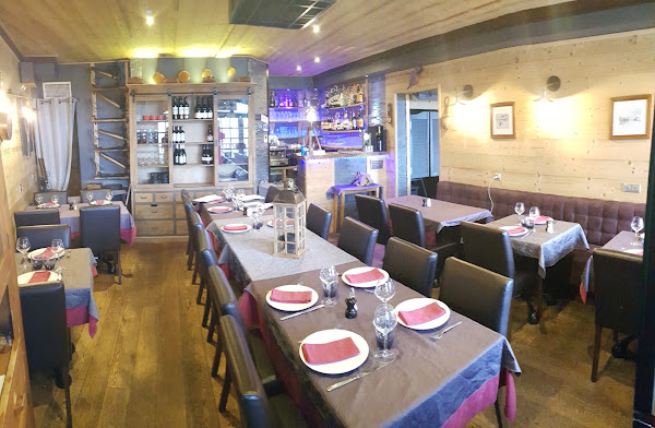 photo de Restaurant La Petite Taverne à Huez