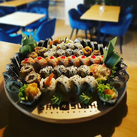 photo de San Sushi - restauracja Sushi, makarony, dania tajskie, kawa, drinki, desery à Nowy Dwór Mazowiecki