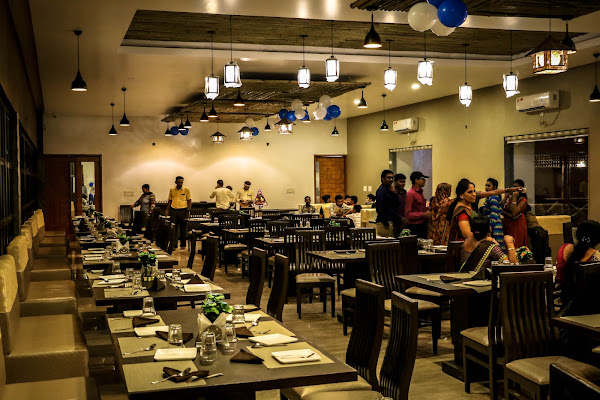 photo de Satkar Garden Restaurant & Banquet Hall à Gandhinagar