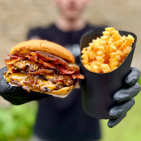 photo de SMASHY BURGERS - Place du champ de foire à Cognac